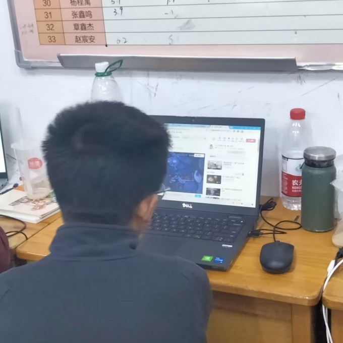 ppGc3id.jpg