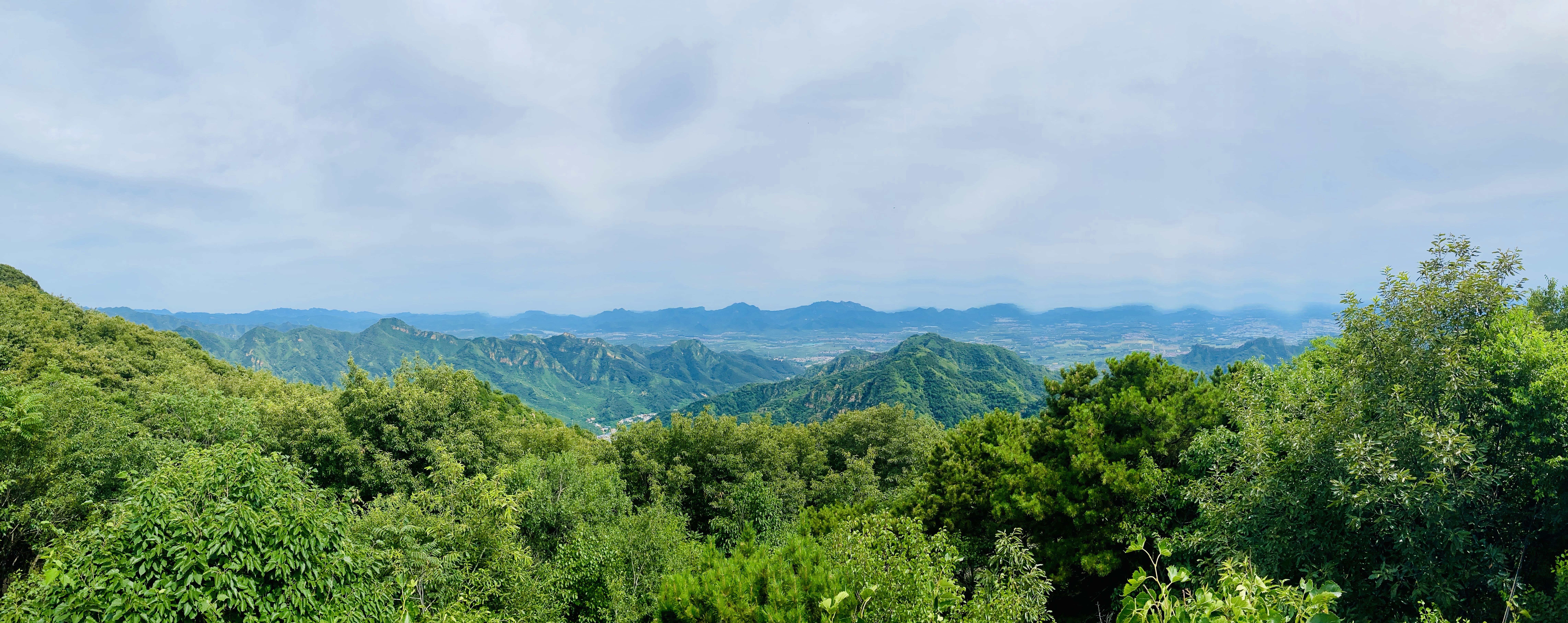 远山朦胧